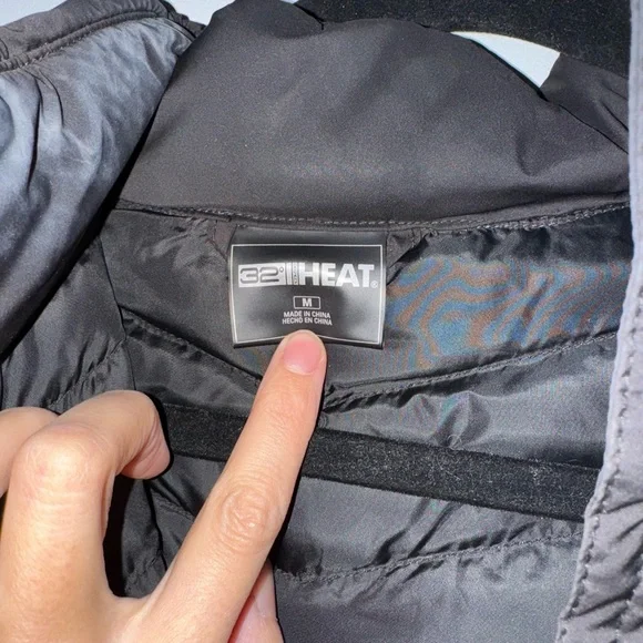 32 Degrees Black Puffer Jacket - Picture 2 of 2
